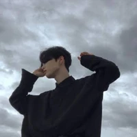 คิว(เพื่อนพระเอก)