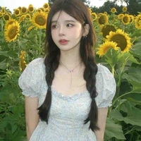 จีน่า//พี่สาว มีนา