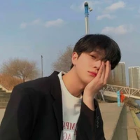 ไดโน(เพื่อน น.อ)💫