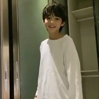 สกาย(พระเอก+ตอนเด็ก)