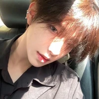 นราธิป