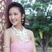 เเสด(พี่สาว9)