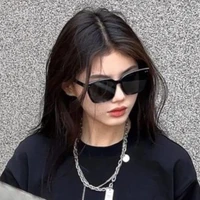 เมษา//พี่นอ.