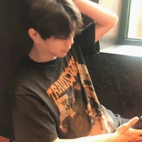 เจมส์:พี่ชายนางเอก