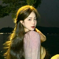 พลอย