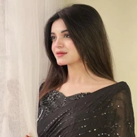 Ahana oberoi-Rathore(fl 2sis/shrey wife)