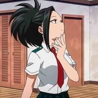 ยาโอโยโรซุ โมโมะ