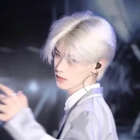 ทิว👑(พระเอก)