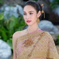เเม่ปิ่น(น้องนอ)น.ร