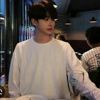 น้ำเหนือ(นายเอก)(ตัวร้ายในต่างโลก)