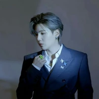 noel (sekretaris deandra )