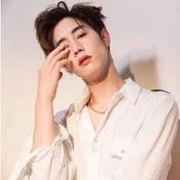 โลคัส🌚🖤(พ.พ.อ.)