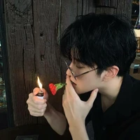 คิว[เพื่อนพระเอก]