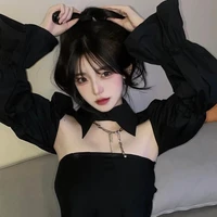 แพรว(เพื่อนพระเอก)