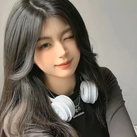 ซันนี่(แฝดพี่นางเอก)