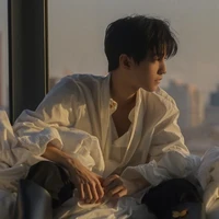 ดุจแสง . เพื่อนพระเอกทั้งสาม