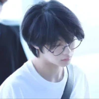 คิง(พระเอก)🌟