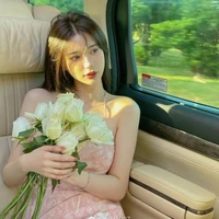 กอญ่า><(นางเอก)