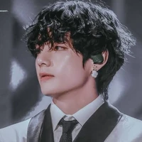 Kim Taehyung 🖤