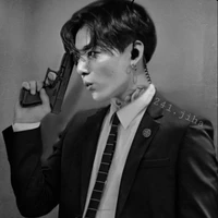 ธนา👑