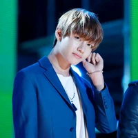 Kim Taehyung/Cat Hybrid