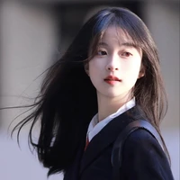 มินจี {นางเอก}