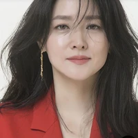 Eun-ji Ryu (mãe de faye)