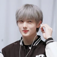 ZHONG JISUNG