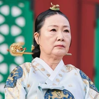 Old Madam Kim (Second)