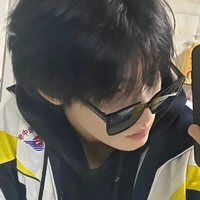 หลุยส์👑🖤