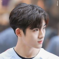 ลูคัส//พระเอก