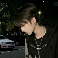 แบล็ค[เพื่อนพระเอก+นายเอก]