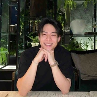 มาร์คคริส }