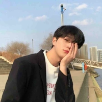 ชื่อ การัน(เพื่อน น.อ+บอดี้การ์ด พ.อ)