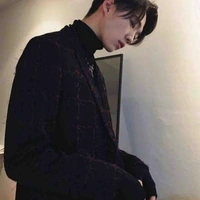 ชื่อ ไวท์(เพื่อน พ.อ+มาเฟีย)