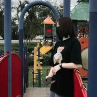 พลอย(น้องสาวพอ.)