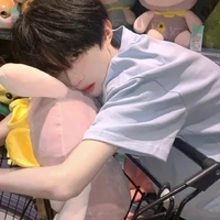 จูลี่ ( น.อ )