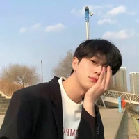 โมเดิร์น(น.อ)