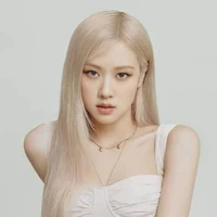 ชมพู