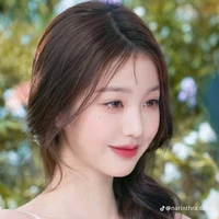 แอลลี่(นางเอก+น้องสาว
