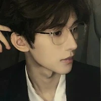 Long Li หลงลี่