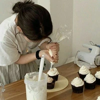 นาโอมี่ แม่น.อ