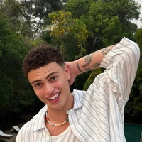 carl (MC)