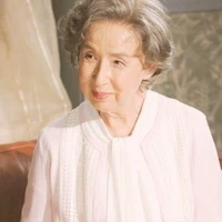 Camelia Valencia