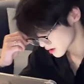 กันต์👑(น.อ+ใส่แว่น)