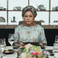 Diana Victoria (Nenek)