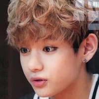 Kim Taehyung (MC)