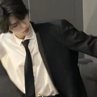 ไนท์(การ์ด+มือซ้ายพระเอก)