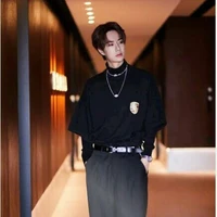 หวังอี้ป๋อ(พระเอก)
