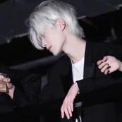 บาส(รองหัวหน้าแก๊งมาเฟีย)